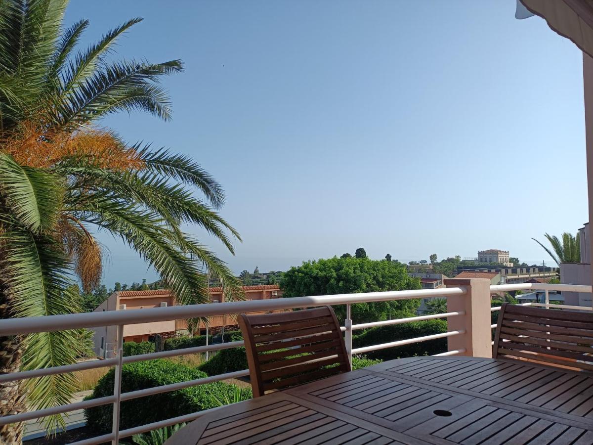Magabu' - Swimming Pool And Free Parking Appartamento